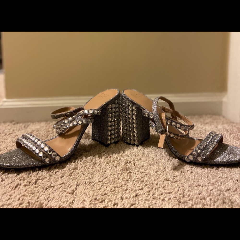 Custom made Silver & Rhinestone block heel 👠